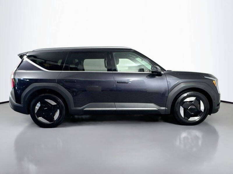 2026 Kia EV9 Wind