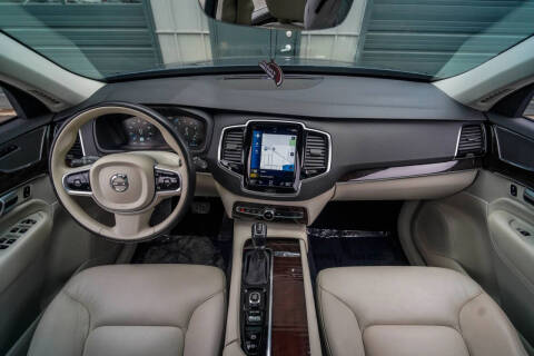 2018 Volvo XC90 T6 Momentum