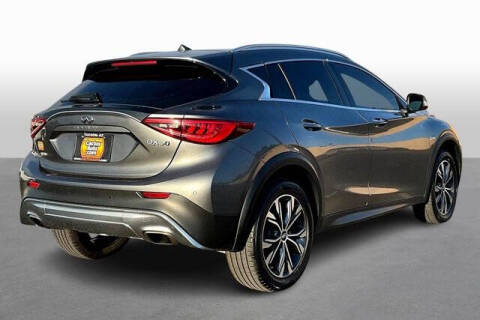 2017 Infiniti QX30 Premium