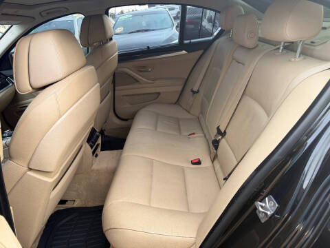 2011 BMW 5 Series 550i