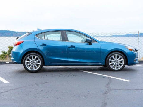 2017 Mazda MAZDA3 Grand Touring