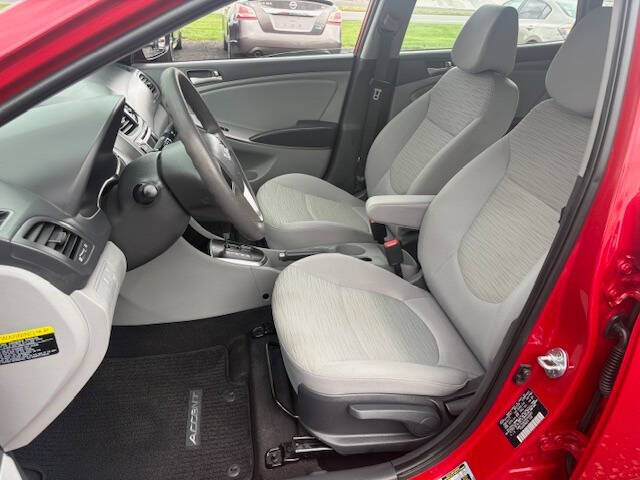 2017 Hyundai Accent SE