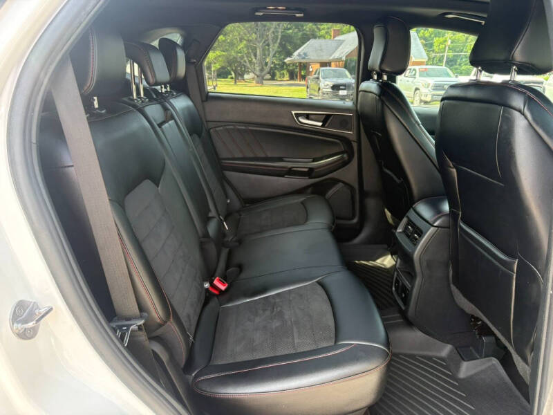2020 Ford Edge ST Line