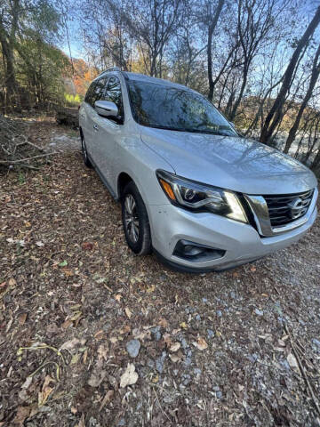 2020 Nissan Pathfinder SV