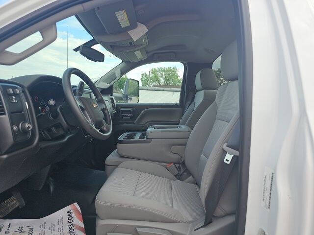 2023 Chevrolet Silverado 6500HD