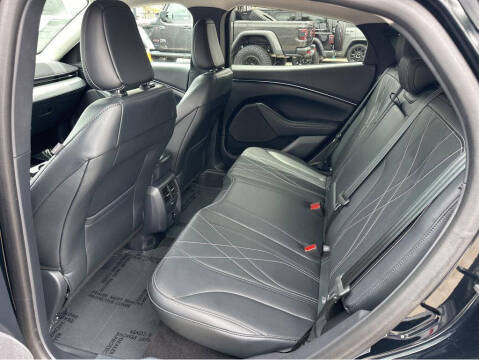 2023 Ford Mustang Mach-E Select