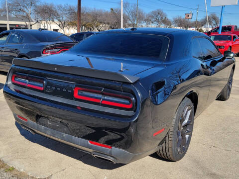 2020 Dodge Challenger SXT