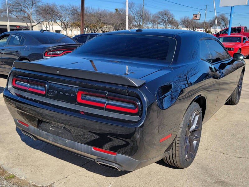 2020 Dodge Challenger SXT
