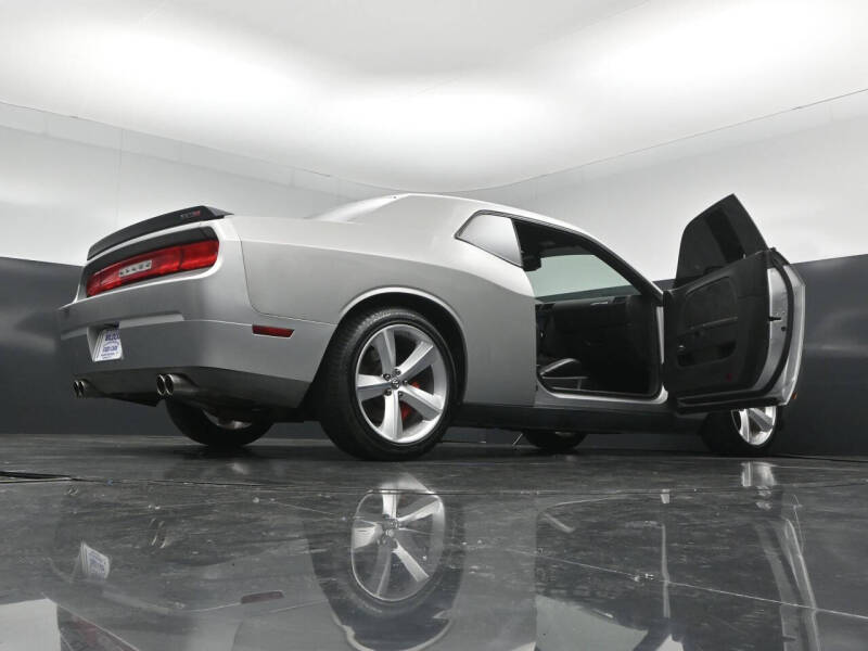 2009 Dodge Challenger SRT8