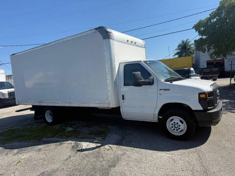 2017 Ford E-Series E-350 SD