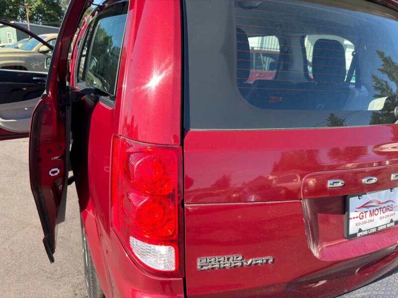 2015 Dodge Grand Caravan American Value Package