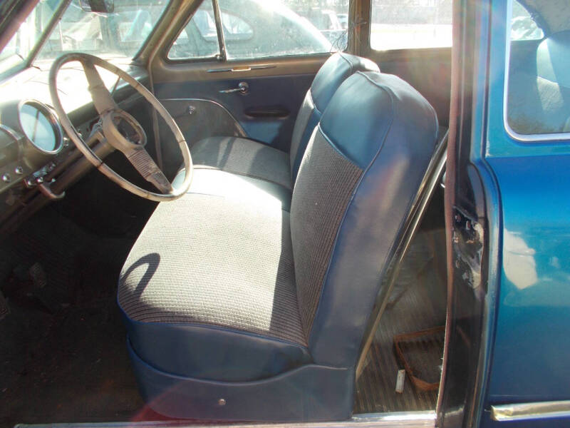 1949 Ford Deluxe