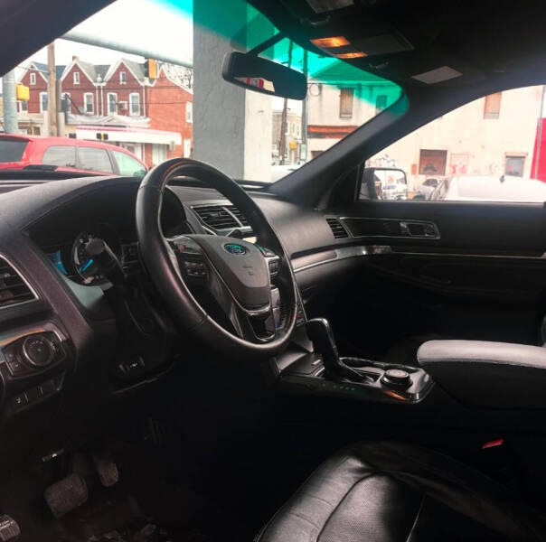 Image 3 of 2016 Ford Explorer Limited