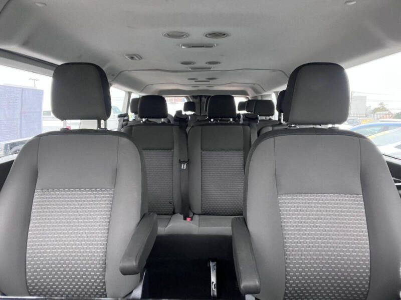 2023 Ford Transit 350 XLT