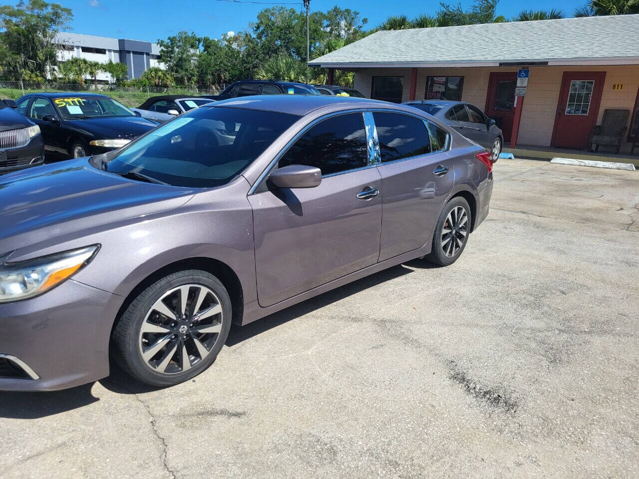 2018 Nissan Altima for sale at FAMILY AUTO BROKERS in Longwood, FL