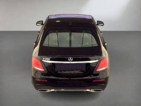 2018 Mercedes-Benz E-Class E 300
