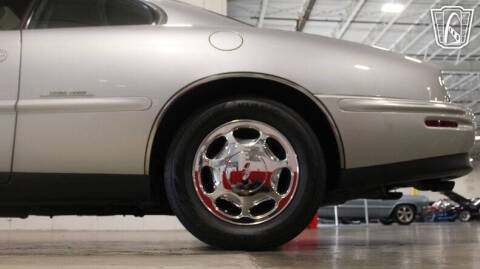 1999 Buick Riviera Supercharged