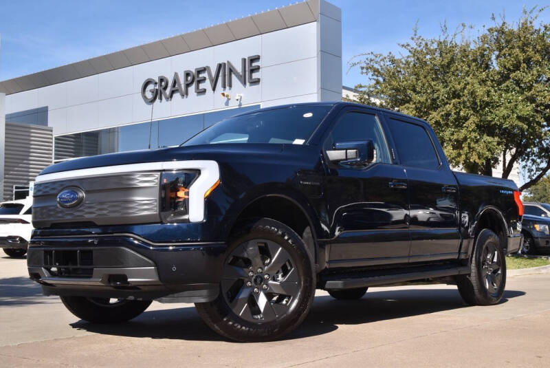 2023 Ford F-150 Lightning Lariat