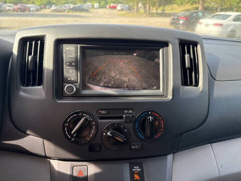 2020 Nissan NV200 SV