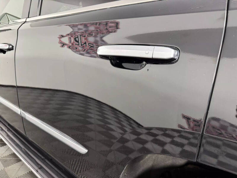 2018 Cadillac Escalade Luxury