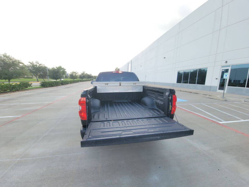 2014 Toyota Tundra SR