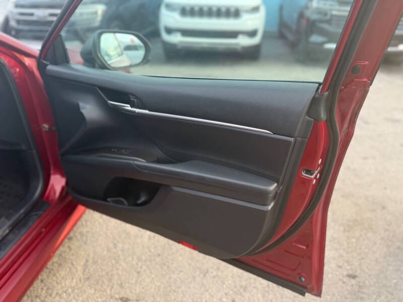 2022 Toyota Camry LE