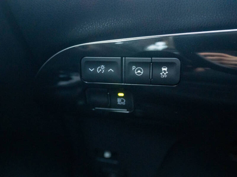 2020 Toyota Prius LE AWD-e