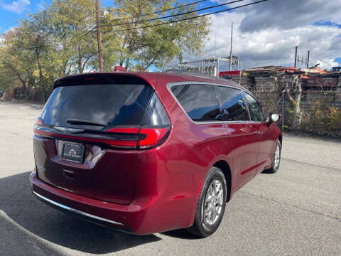 2021 Chrysler Pacifica Touring