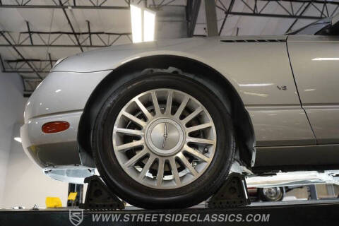 2004 Ford Thunderbird Deluxe