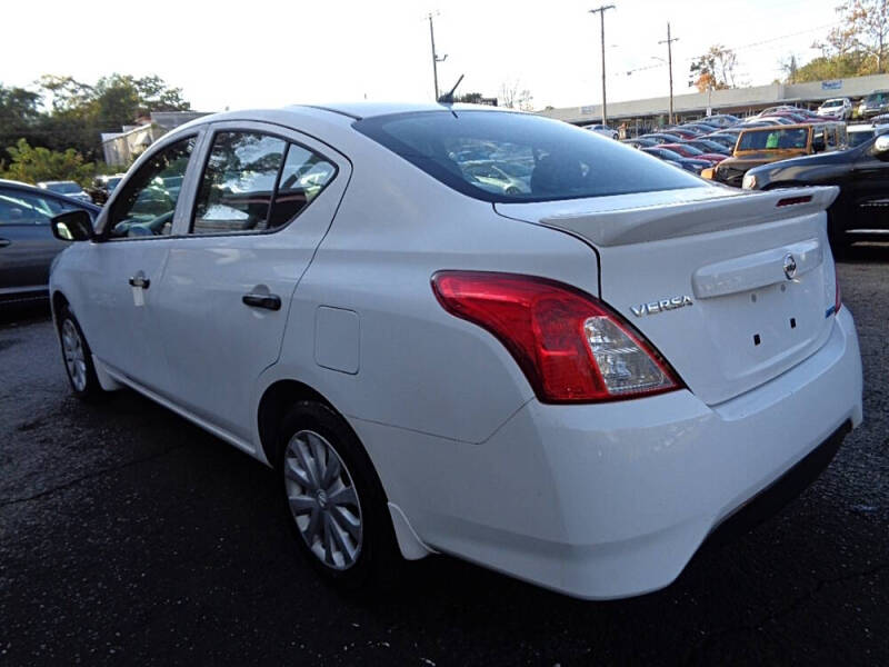 2016 Nissan Versa 1.6 S