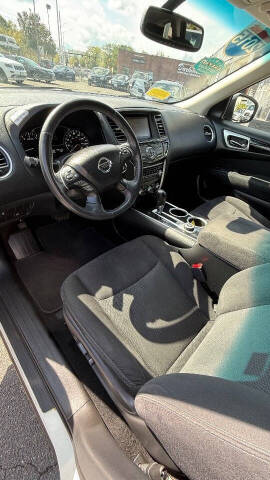 2015 Nissan Pathfinder SV