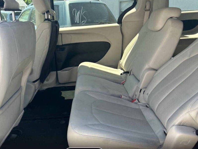 2017 Chrysler Pacifica Touring