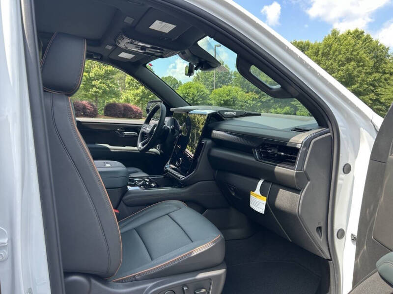 2025 GMC Yukon XL AT4