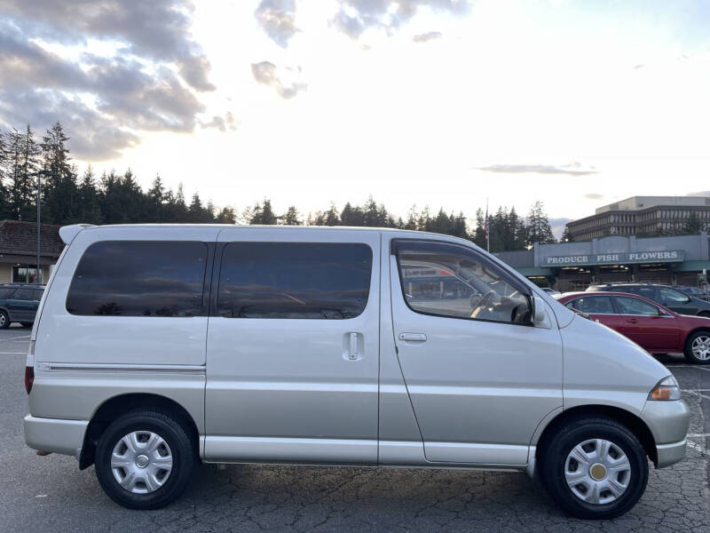 1997 Toyota Granvia