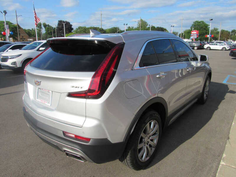 2021 Cadillac XT4 Premium Luxury