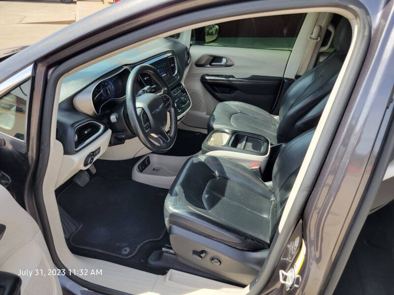 2020 Chrysler Pacifica Touring L
