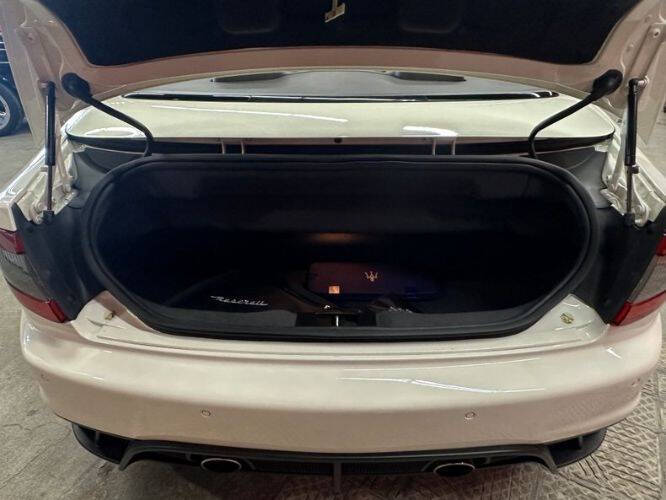 2014 Maserati Gran Turismo