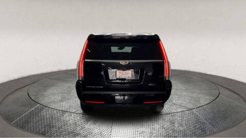 2019 Cadillac Escalade ESV Luxury