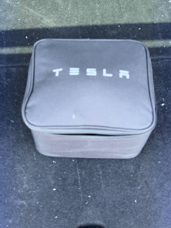 2021 Tesla Model X Long Range Plus