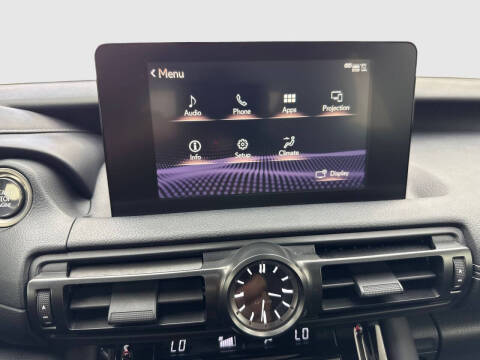 2023 Lexus IS 300