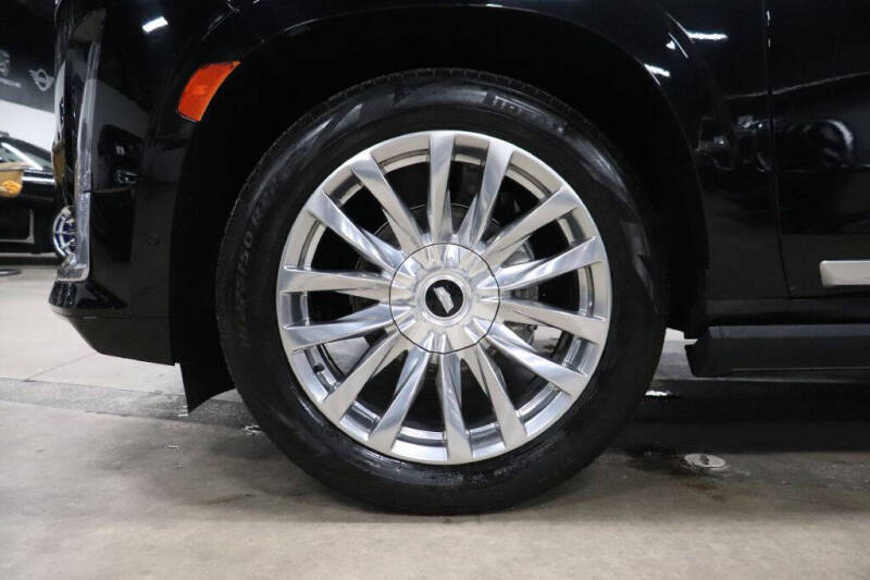 2022 Cadillac Escalade ESV Premium Luxury