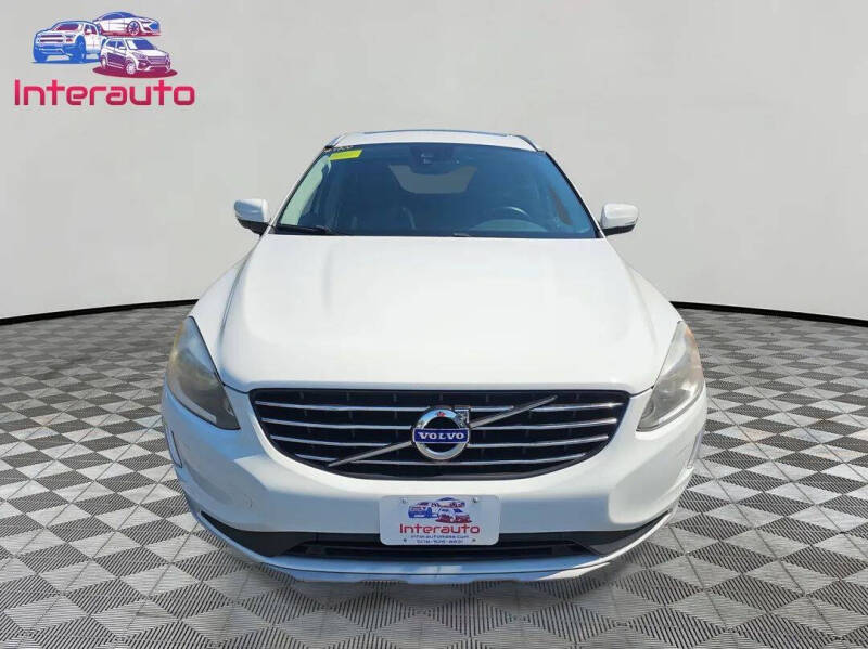 2016 Volvo XC60 T5 Drive-E Premier