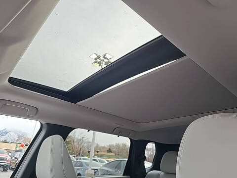 2025 Mitsubishi Outlander PHEV SEL