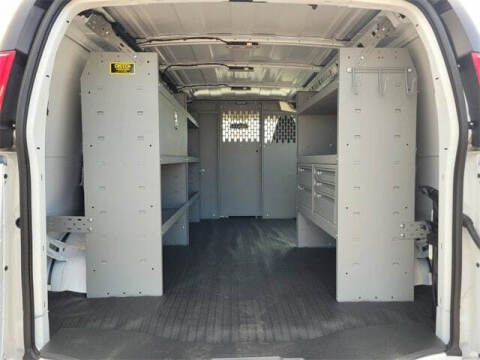 2025 Chevrolet Express 2500