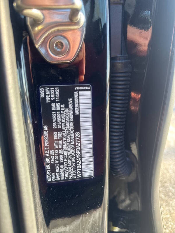 2023 Porsche Cayenne Coupe Platinum Edition