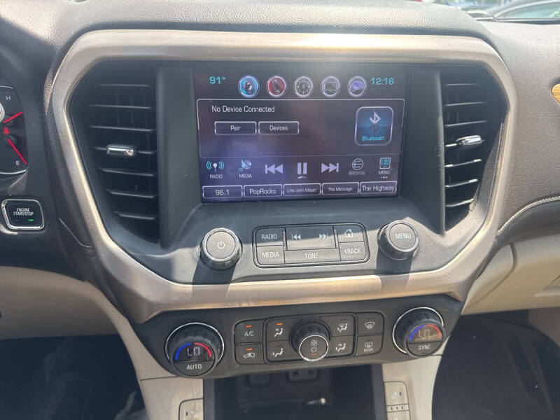 2017 GMC Acadia Denali