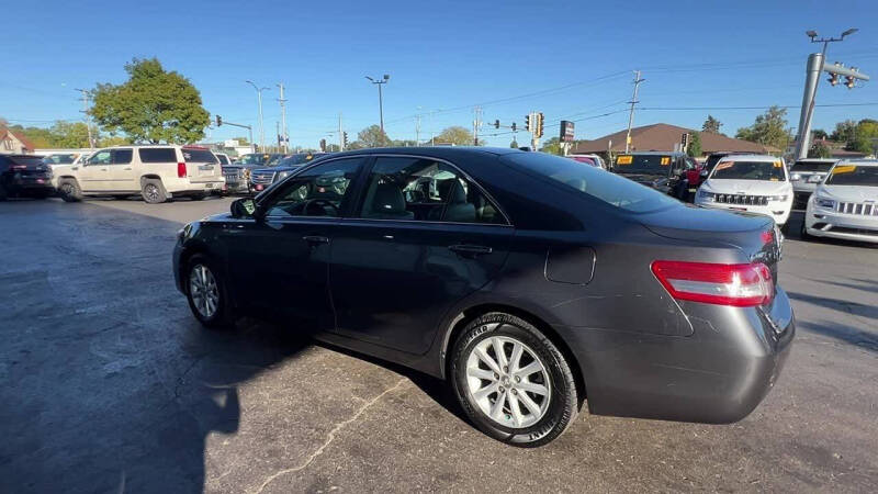 2011 Toyota Camry null photo 5