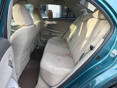 2010 Toyota Corolla LE