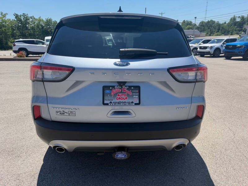 2022 Ford Escape Titanium