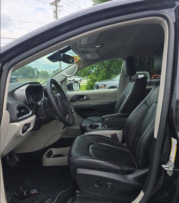 2023 Chrysler Pacifica Touring L